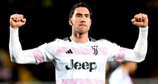 Vlahovic scoops a monthly award despite Juventus poor form