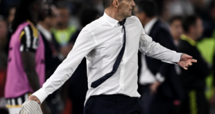 Juventus fire Allegri after Italian Cup final sending off