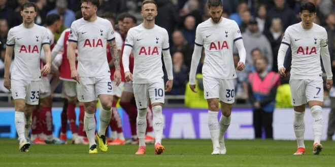 Gary Lineker claims absence of player responsible for Tottenham collapse