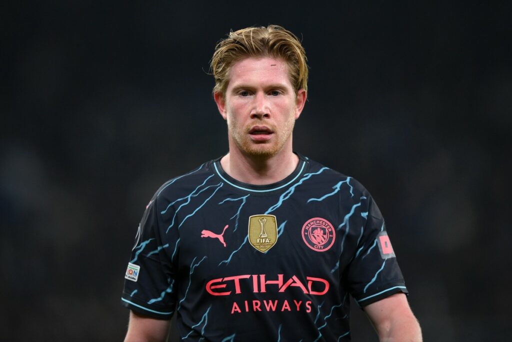 Kevin De Bruyne holds talks to leave PL champions