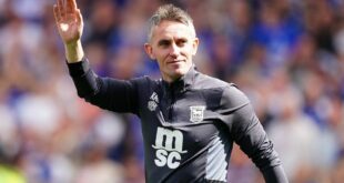 Ipswich Town retains Kieran McKenna in Premier League return