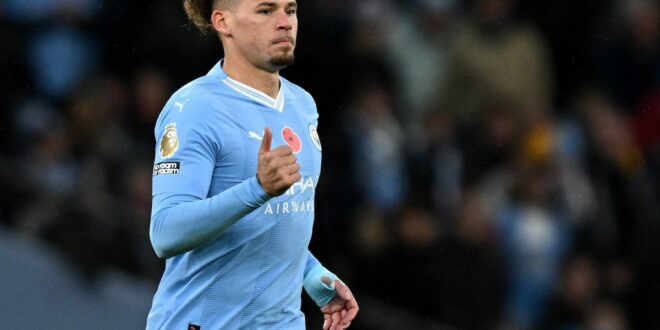 Everton eye loan move for Manchester City outcast Kalvin Phillips