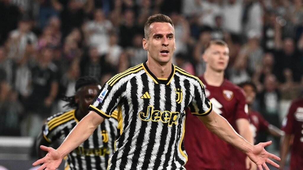 Milik sends a message to Juventus over his future