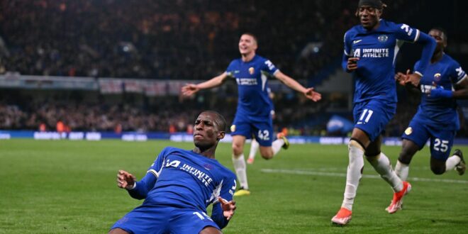 Under-Pressure Chelsea Claim Fine 2-0 Win Over Tottenham