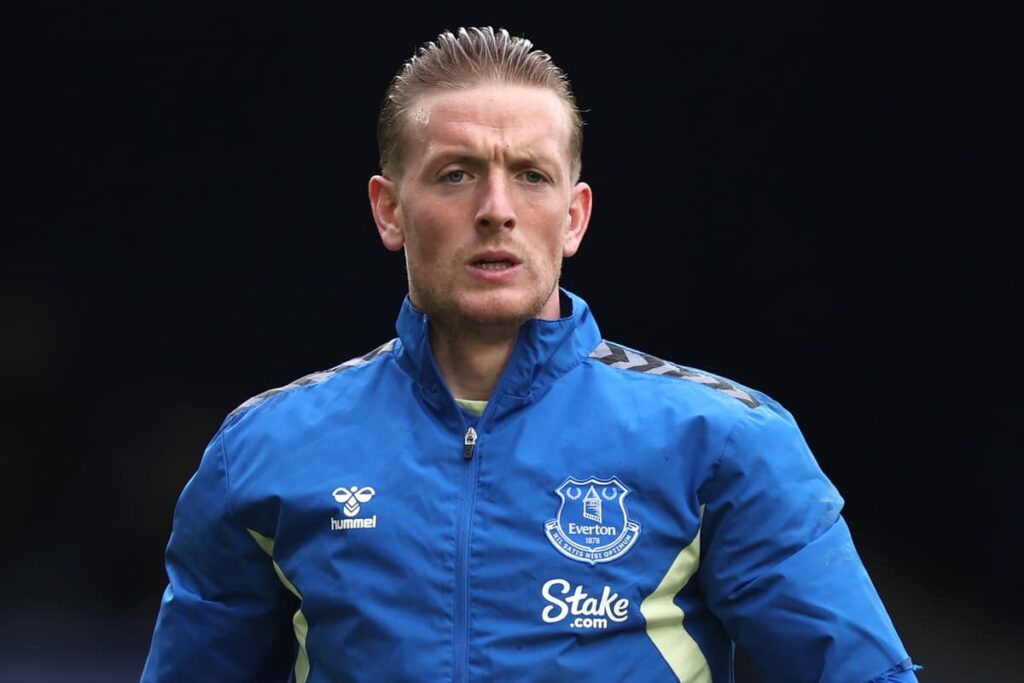 Everton star Jordan Pickford issues future update amid Chelsea rumours