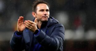 Former Chelsea and Everton manager Frank Lampard has emerged as a candidate for the Burnley job