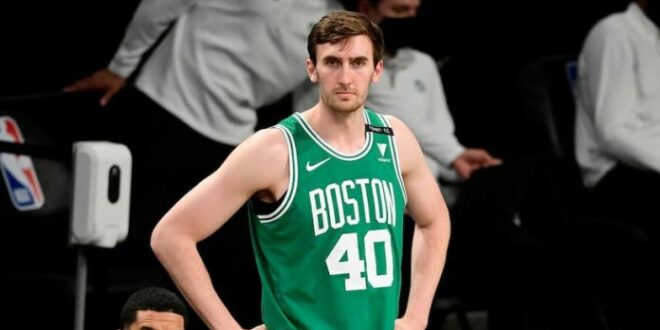 Luke Kornet sustained a left wrist injury in Game 2 of the ECF