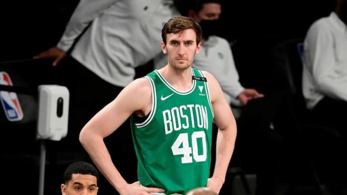 Luke Kornet sustained a left wrist injury in Game 2 of the ECF