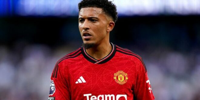 “Under no circumstances” – Collymore Urges Sancho Not To Return To Manchester United