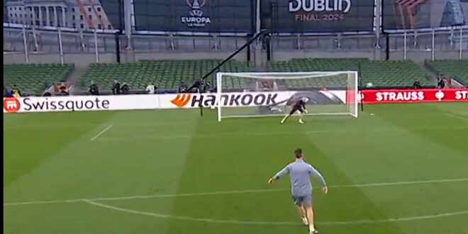 Xabi Alonso enjoying the Dublin Arena pitch