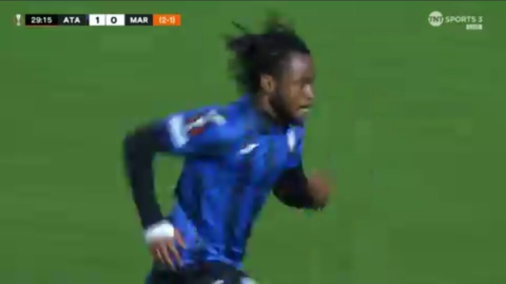 Ademola Lookman’s deflected strike gives Atalanta a 2-1 lead on aggregate against Marseille