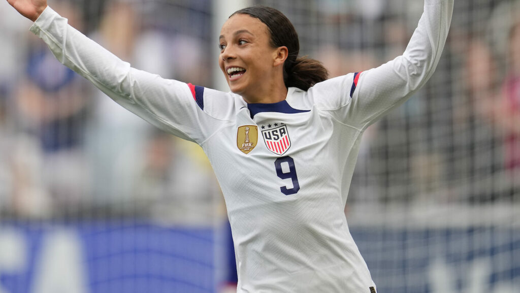 Swanson, Smith, Yohannes headline USWNT’s 23-player roster for June friendlies