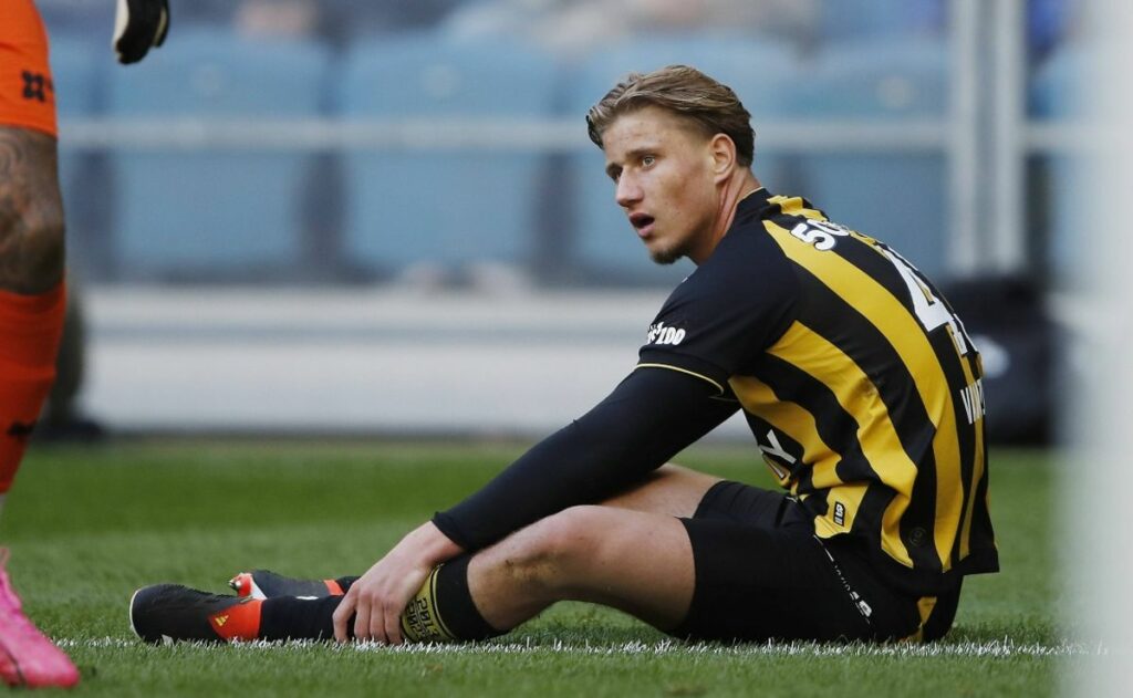 Vitesse to go bankrupt? Ex-Chelsea players donate to save club