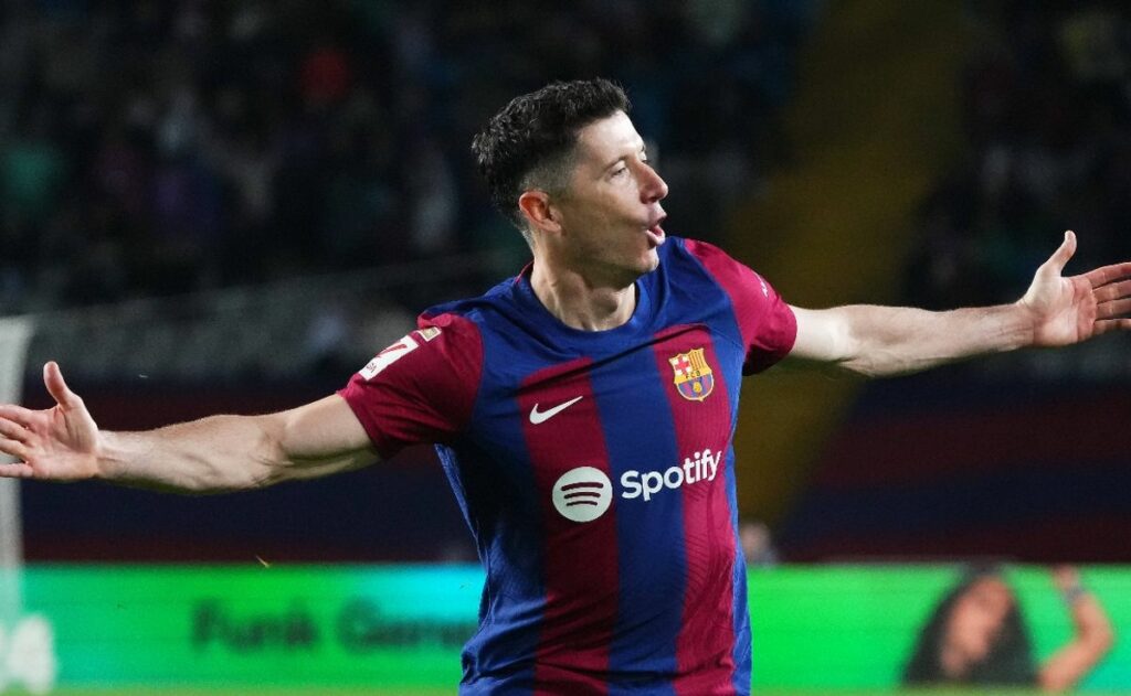 MLS and Saudi re-emerge? Xavi won’t rule out Lewandowski exit