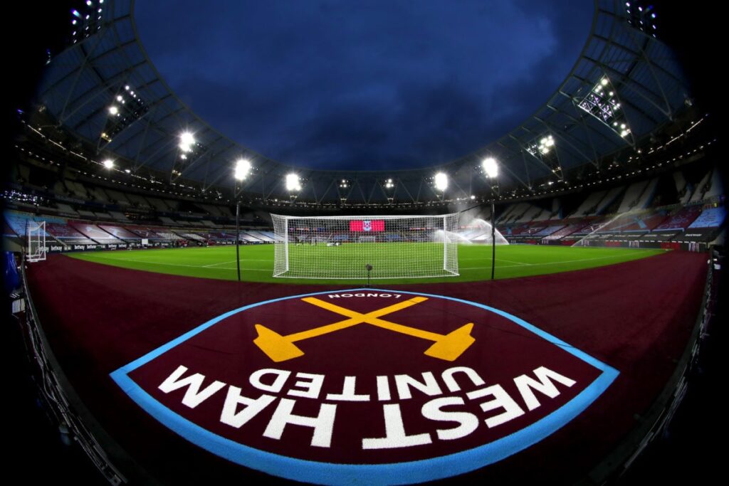 West Ham consider move for 21-goal striker to lead their attack