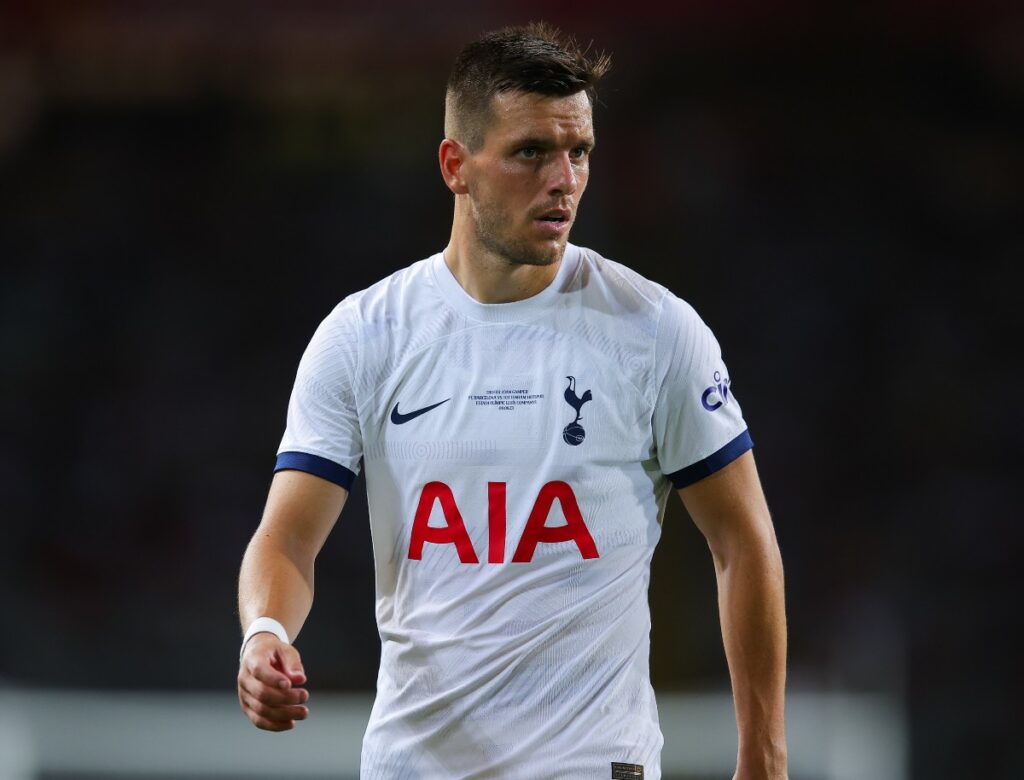 La Liga side wants to sign Tottenham midfielder, agent was in London to discuss potential move away