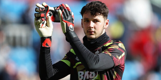 Chelsea in pole position to sign Newcastle goalkeeper target