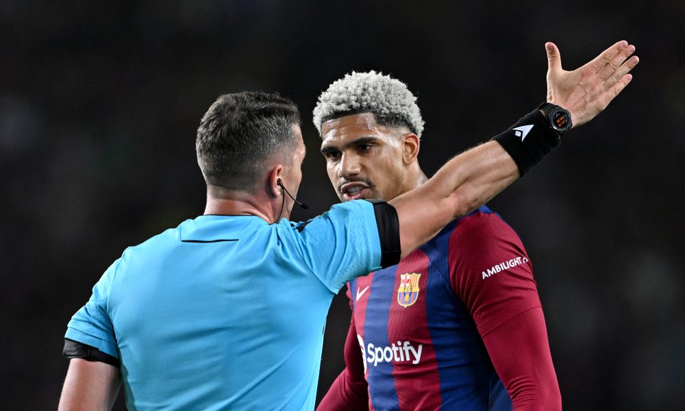 Barcelona believe sale of centre-back with €100m asking price will finance an important signing