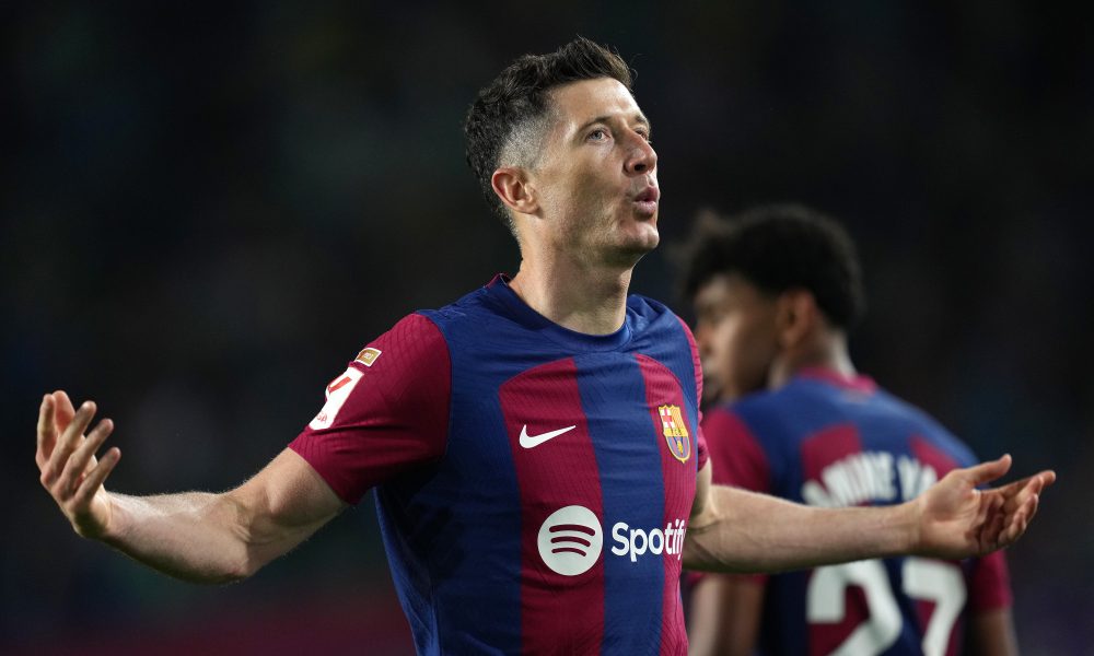 Barcelona superstar suspects club putting pressure to lower his salary or leave – report