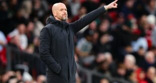 Gary Neville reveals his thoughts on Erik ten Hag’s future