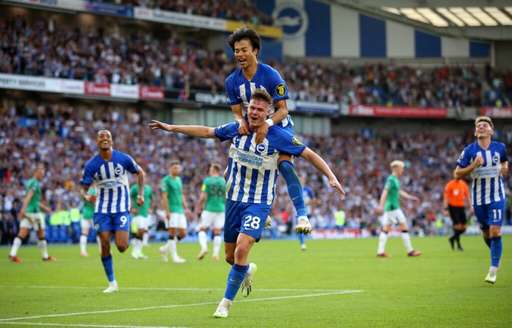 Man United target Evan Ferguson to stay with Brighton after tough season