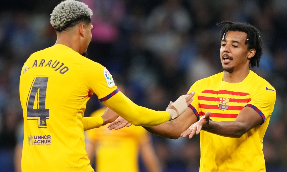 Champions League club not weighing up summer move for Barcelona defensive duo