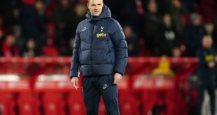 Birmingham City hires Spurs assistant Chris Davies