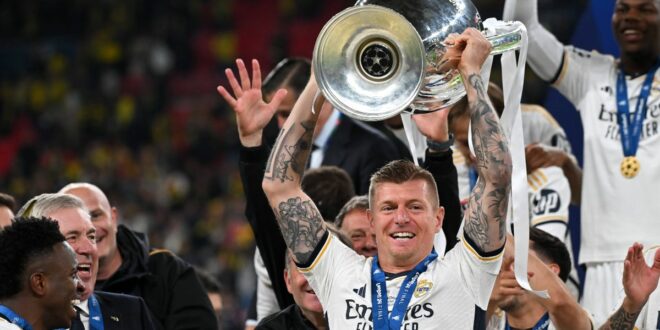 Toni Kroos to stay at Real Madrid but not as player