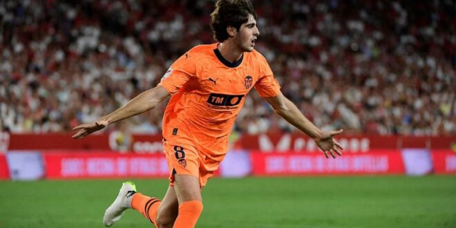 Juventus in a three-horse race for talented Valencia midfielder