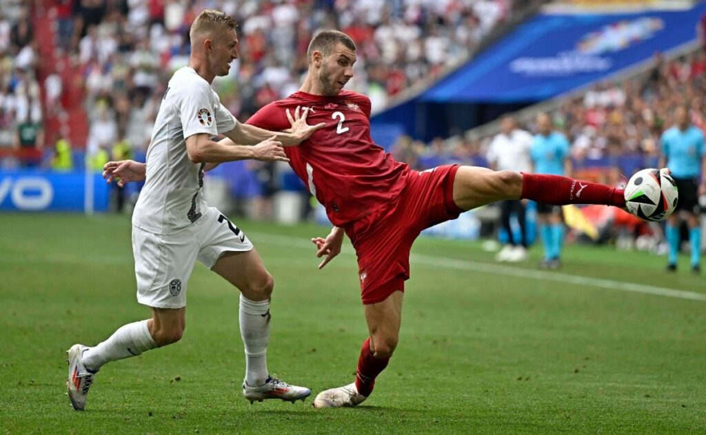 Stoppage-time equalizer from Serbia robs Slovenia of historic win