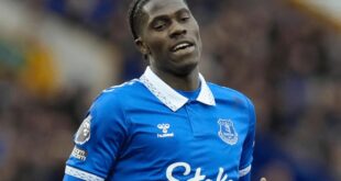 Arsenal approach Everton for midfielder Amadou Onana