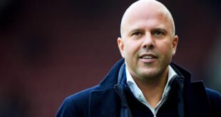 Dutch Liverpool star gives verdict on Arne Slot appointment