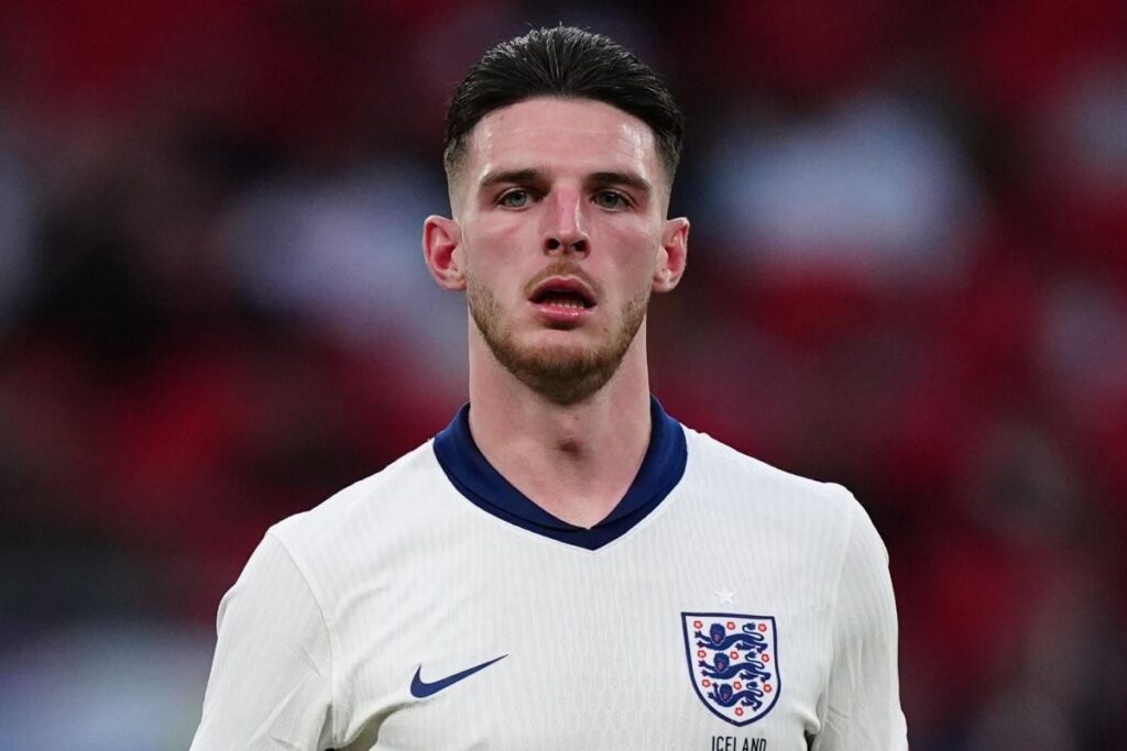 Declan Rice has a brutal message for ex-England players for their criticism