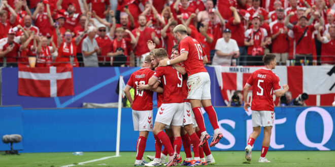 Danes delighted with draw as a disinterested England flounder