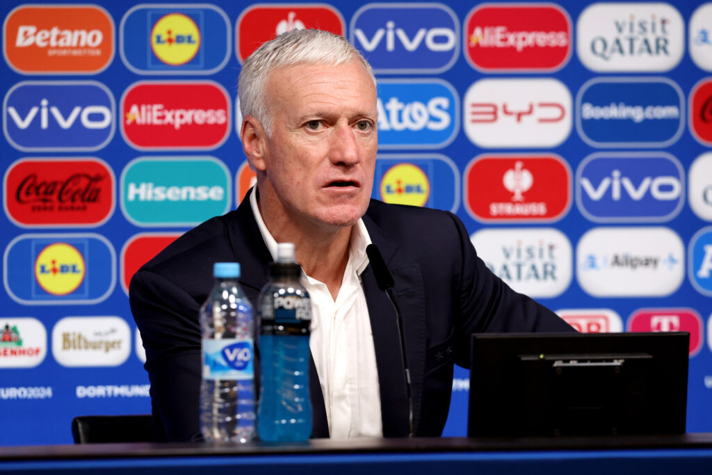 Deschamps defends his French team saying chances will become goals