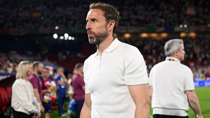 Beer Cups Thrown At Southgate After EURO Draw