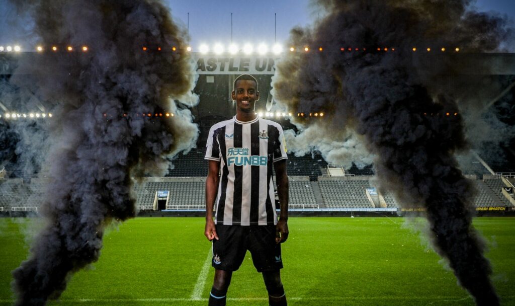 Sky Sports: Chelsea return for Alexander Isak – Friday night smokescreen from Newcastle?