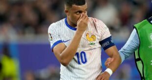 Mbappe’s Broken Nose Sours Les Bleus’ Hard-Earned Win