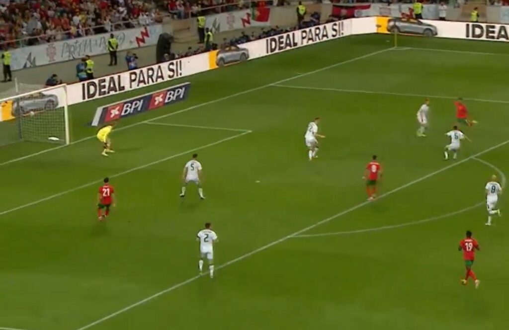 Cristiano Ronaldo hits unstoppable rocket past Liverpool goalkeeper