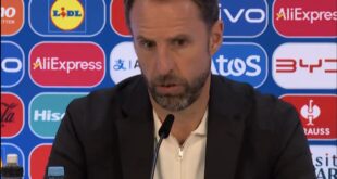 Southgate believes Alexander-Arnold showed great discipline in midfield