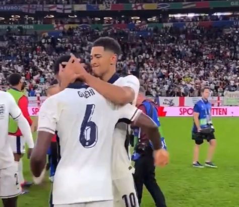 Jude Bellingham embraces Marc Guehi after England win