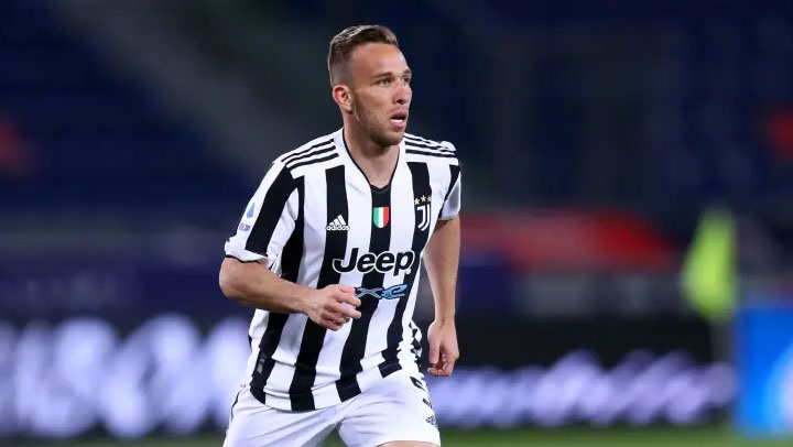 Arthur’s agent gives an update on his Juventus future