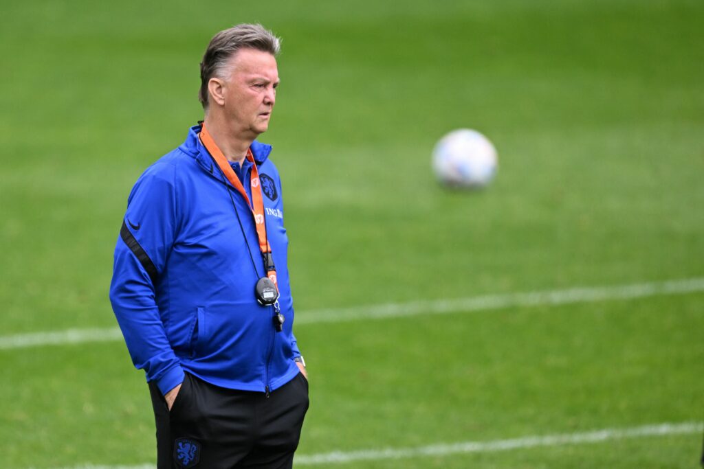 Louis van Gaal gives honest opinion on Erik ten Hag’s future