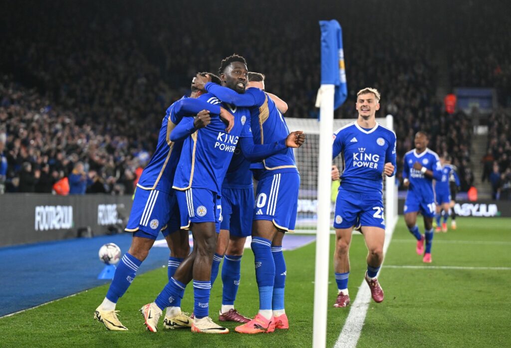 Leicester ace rejects new contract offer