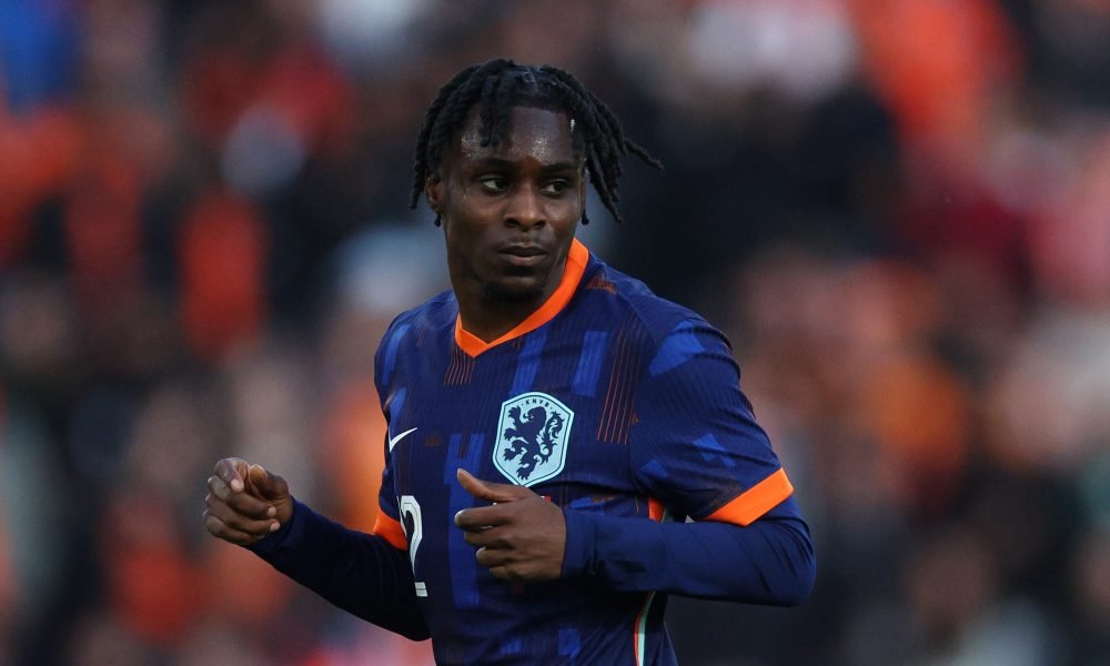 Bundesliga title-winner breaks silence on Barcelona transfer rumours