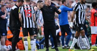 Forward has told Newcastle teammates he wants to join Everton