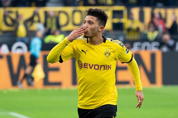 Juventus sends an offer to Manchester United for Sancho