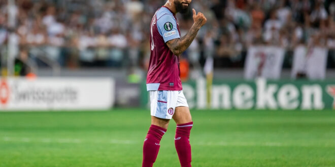 Juventus complete signing of Douglas Luiz from Aston Villa