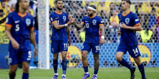 Netherlands rolls past Romania to reach last eight