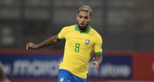 How much did Juventus pay as commission to sign Douglas Luiz?